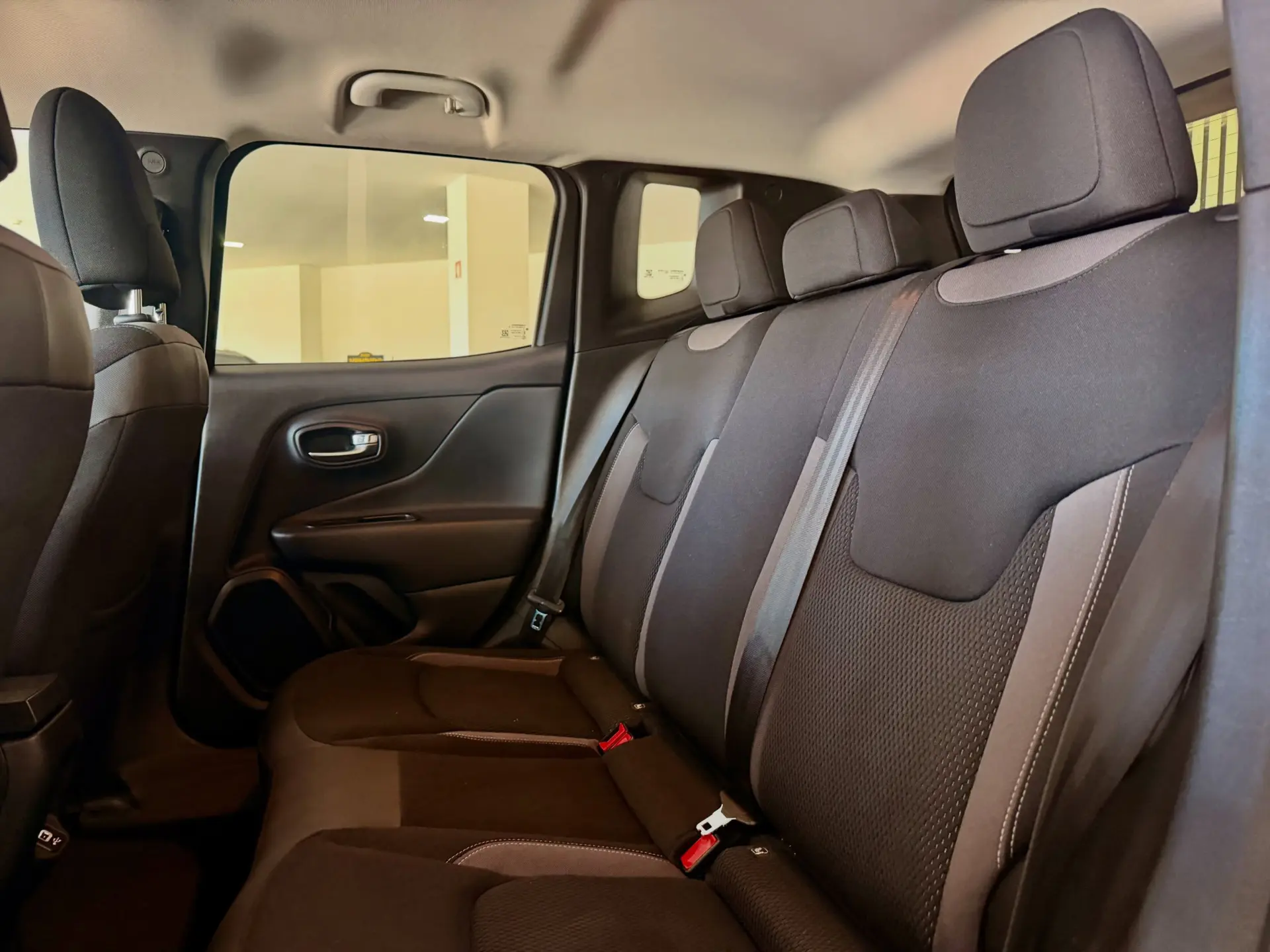 Jeep Renegade 1.3 TG Limited 8