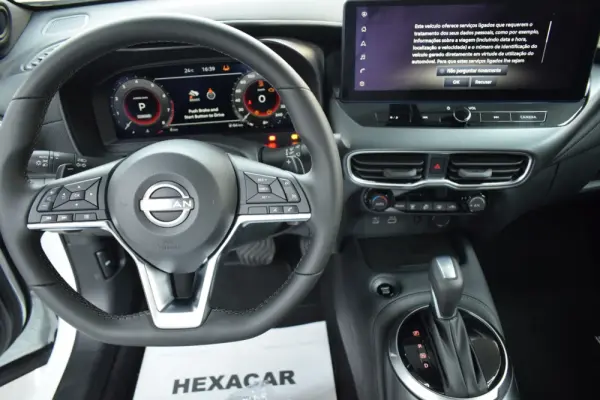 Nissan Juke 1.0 DIG-T N-Connecta Two Tone DCT 12