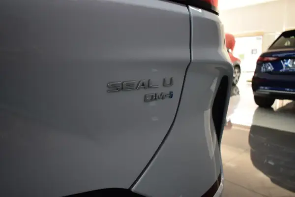 BYD Seal U 1.5 DM-i Boost 13