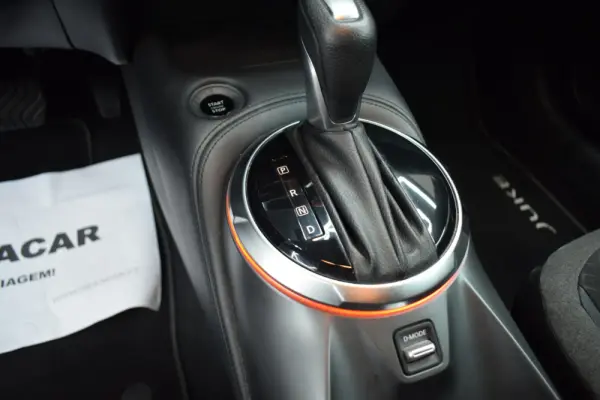 Nissan Juke 1.0 DIG-T N-Connecta NAV. DCT 15