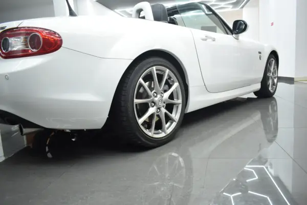 Mazda MX-5 MZR 1.8 20º Aniversário 8