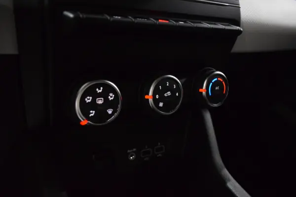 Renault Clio TCe 90 EQUILIBRE 9