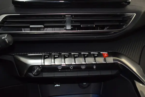 Peugeot 5008 1.2 PureTech Allure Pack EAT8 8