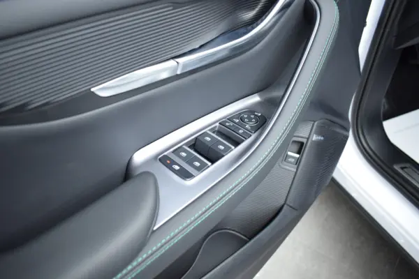 BYD Seal U 1.5 DM-i Boost 17