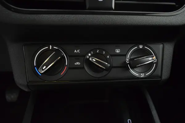 Skoda Kamiq 1.0 TSI Style DSG 11