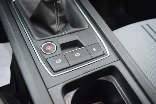 SEAT Leon 2.0TDI Style 14