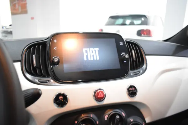 Fiat 500 1.0 Hybrid 11