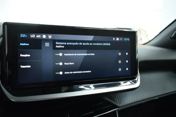 Peugeot 2008 1.2 PureTech Allure EAT8 14