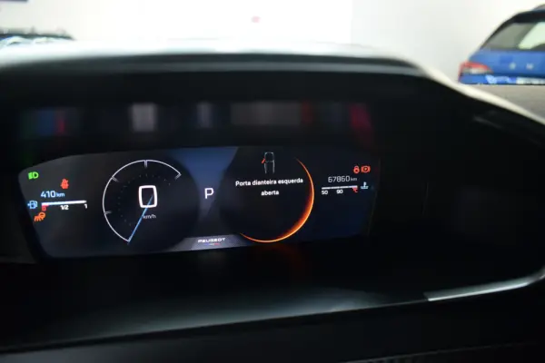 Peugeot 2008 1.2 PureTech Allure EAT8 9