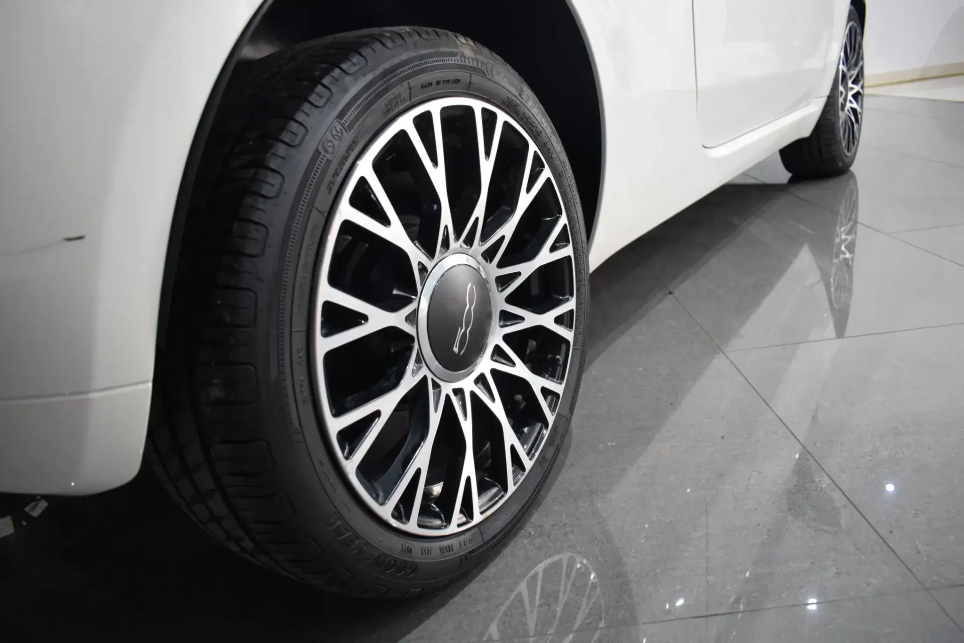 Fiat 500 1.0 Hybrid 4
