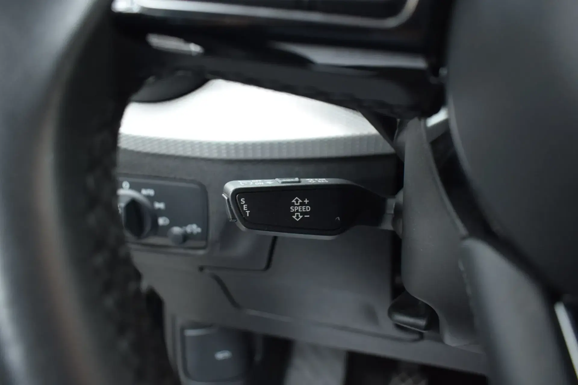 Audi Q2 30 TFSI Advanced 20