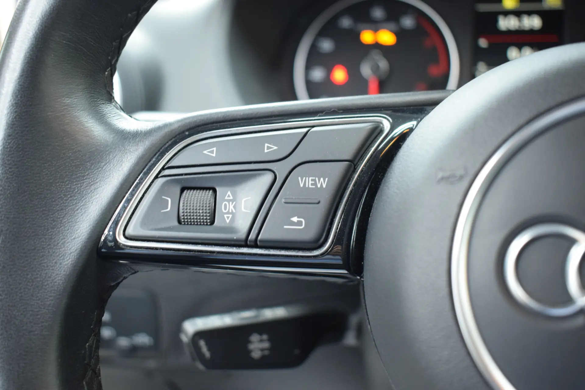 Audi Q2 30 TFSI Advanced 10