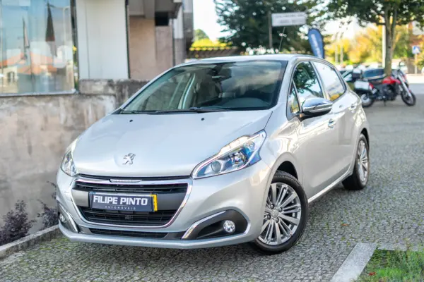 Peugeot 208 1.2 PureTech Style 55