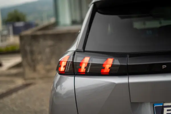 Peugeot 2008 1.2 PureTech Allure Pack 62