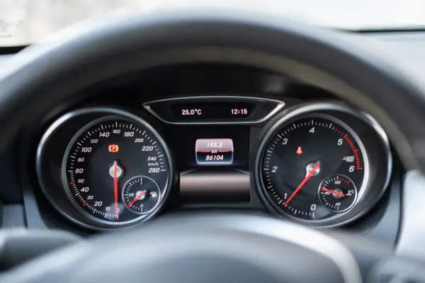 Mercedes-Benz CLA 180 d Urban 12