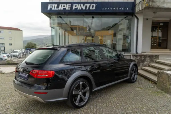 Audi A4 Allroad 2.0 TDI quattro 4