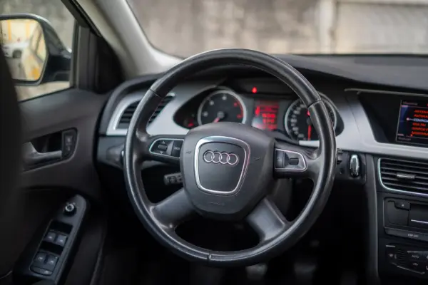 Audi A4 Allroad 2.0 TDI quattro 8