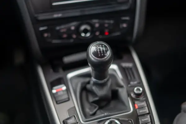 Audi A4 Allroad 2.0 TDI quattro 24