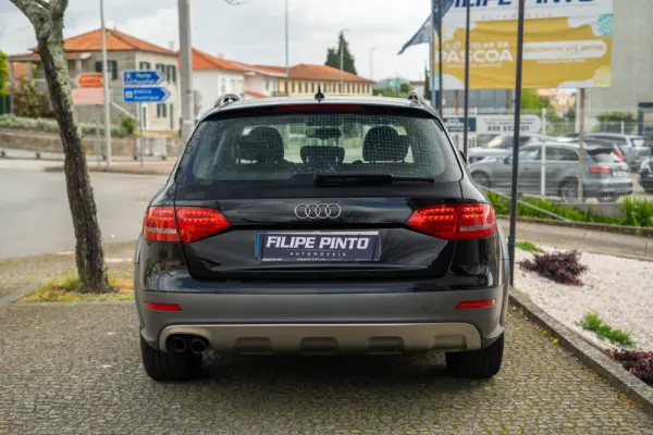 Audi A4 Allroad 2.0 TDI quattro 64