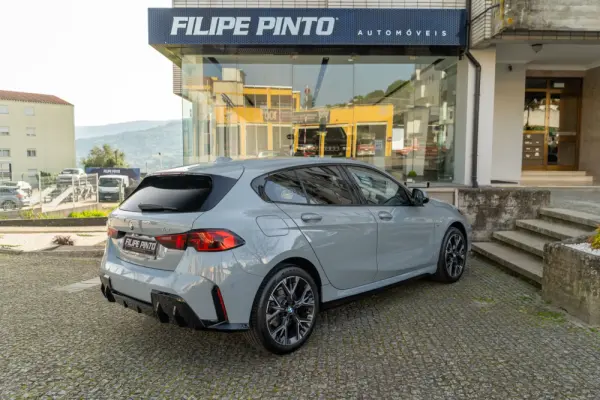 BMW 116 Pack Desportivo M 6