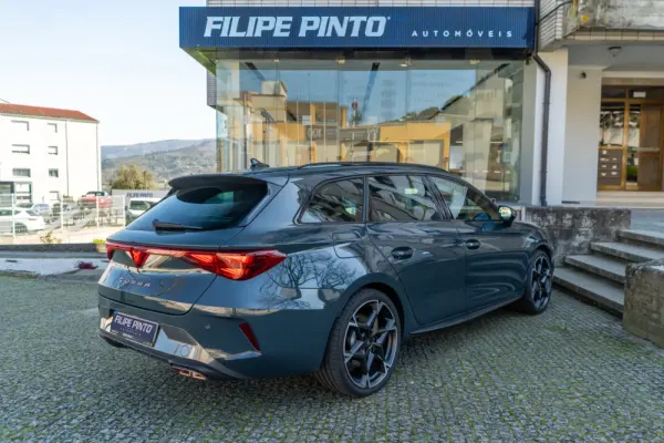 Cupra Leon 1.5 e-Hybrid VZ DSG 4