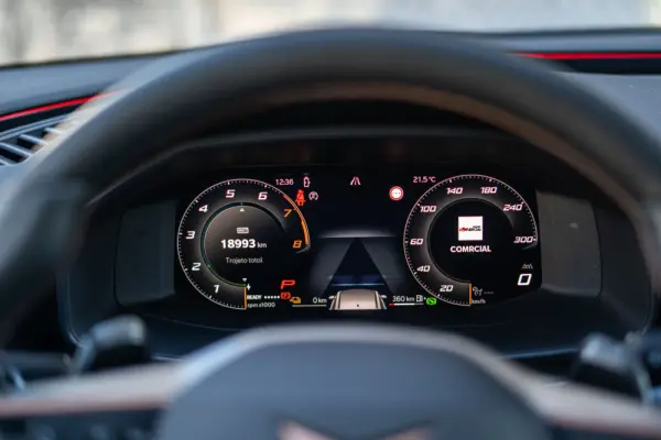 Cupra Leon 1.5 e-Hybrid VZ DSG 17