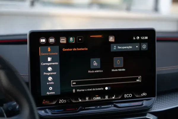 Cupra Leon 1.5 e-Hybrid VZ DSG 30
