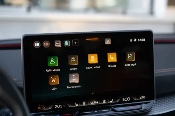 Cupra Leon 1.5 e-Hybrid VZ DSG 31