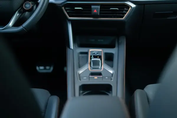 Cupra Leon 1.5 e-Hybrid VZ DSG 37