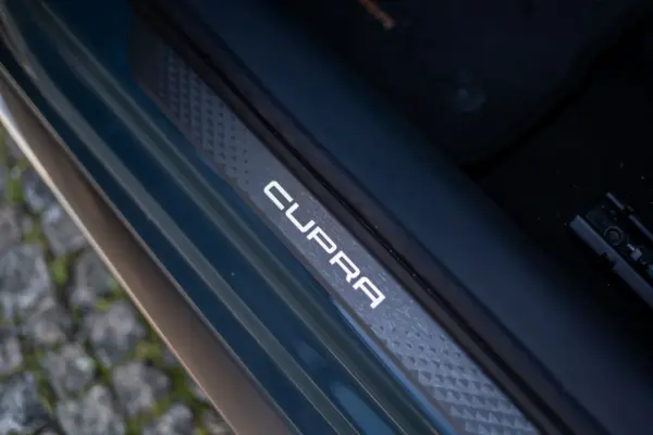 Cupra Leon 1.5 e-Hybrid VZ DSG 45