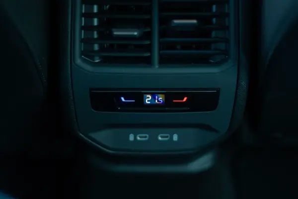 Cupra Leon 1.5 e-Hybrid VZ DSG 46