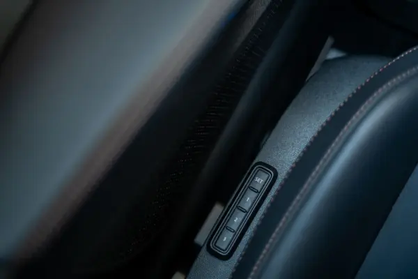 Cupra Leon 1.5 e-Hybrid VZ DSG 47