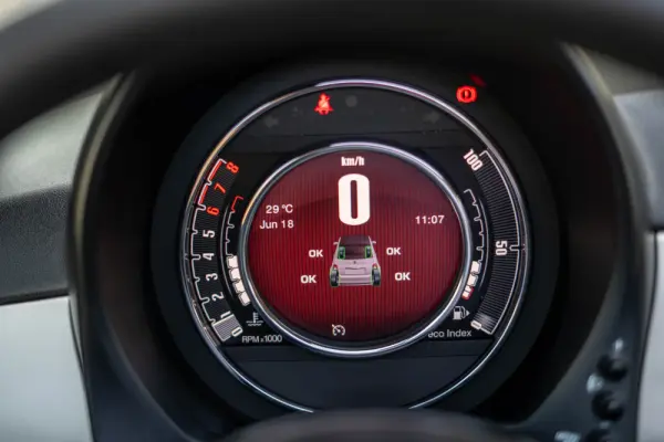 Fiat 500C 1.0 Hybrid Star 22