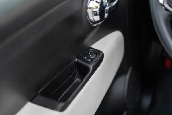 Fiat 500C 1.0 Hybrid Star 34