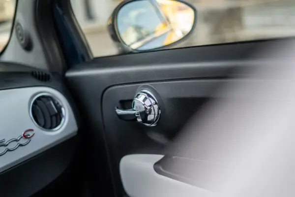 Fiat 500C 1.0 Hybrid Star 42