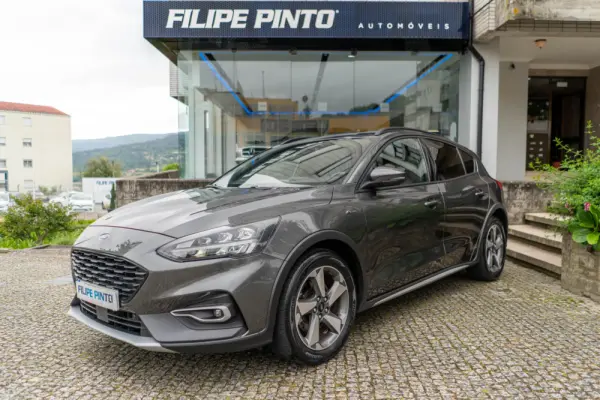 Ford Focus 1.0 EcoBoost Active X 1