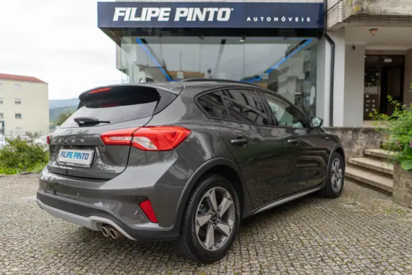 Ford Focus 1.0 EcoBoost Active X 5