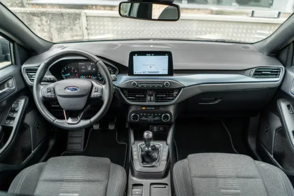 Ford Focus 1.0 EcoBoost Active X 7