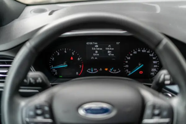 Ford Focus 1.0 EcoBoost Active X 9