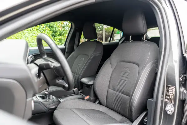 Ford Focus 1.0 EcoBoost Active X 30