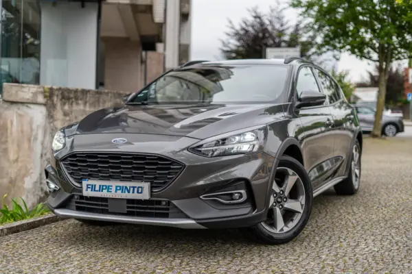 Ford Focus 1.0 EcoBoost Active X 41
