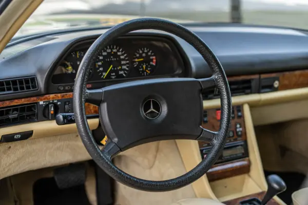 Mercedes-Benz 500 500 SEC W126 V8 231cv Auto 8
