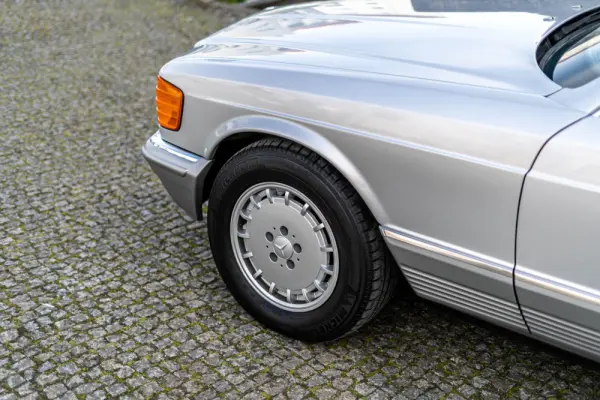 Mercedes-Benz 500 500 SEC W126 V8 231cv Auto 49
