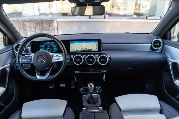 Mercedes-Benz A 160 AMG Line 6