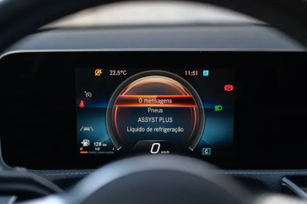 Mercedes-Benz A 160 AMG Line 13
