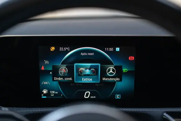 Mercedes-Benz A 160 AMG Line 19