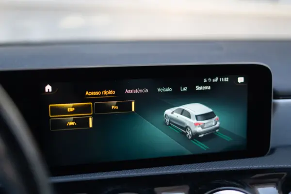 Mercedes-Benz A 160 AMG Line 31
