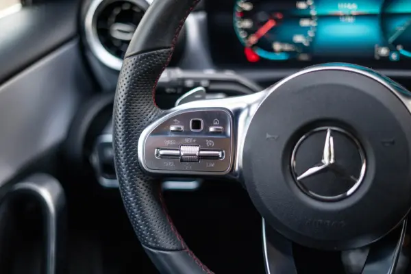 Mercedes-Benz A 200 AMG Line Aut. 11