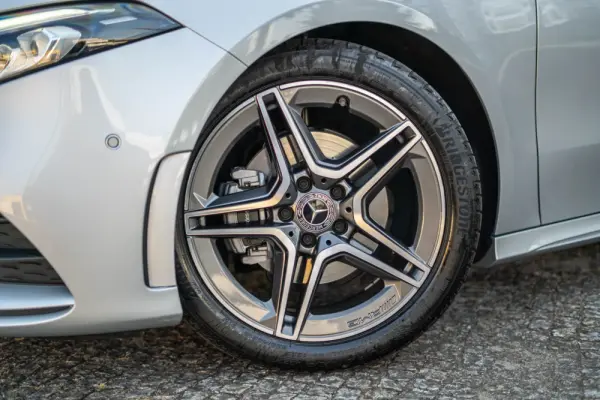 Mercedes-Benz A 200 AMG Line Aut. 59