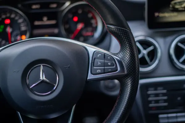 Mercedes-Benz CLA 180 d AMG Line 10